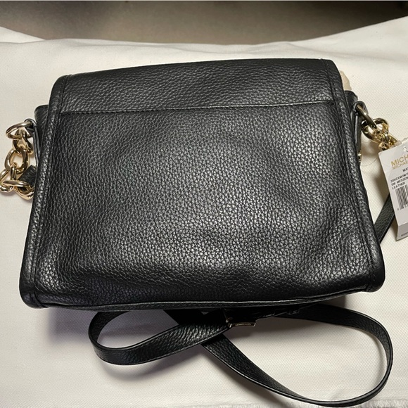 NWT MICHAEL MICHAEL KORS MARGO BLACK SHOULDER BAG. Gold tone hardware - Picture 2 of 11